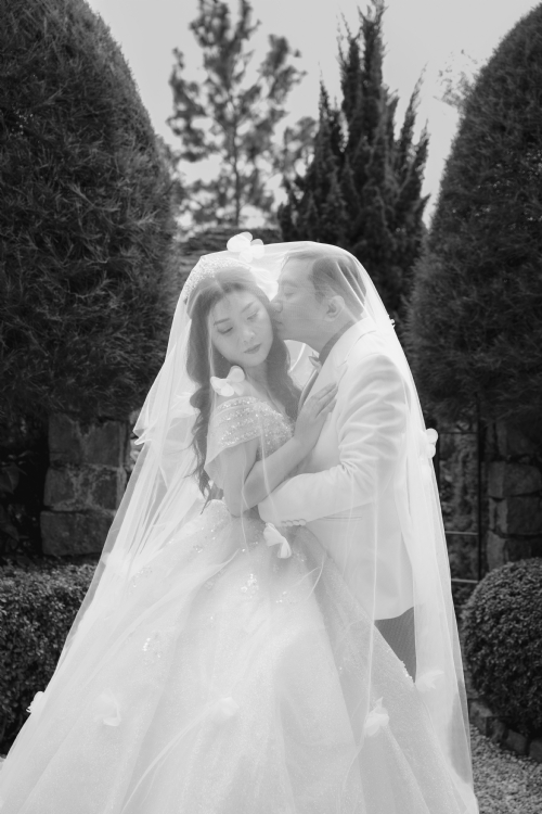 Hình cưới phim trường 